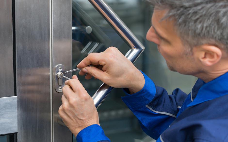 ouverture de porte claquée serrurier Bures-sur-Yvette